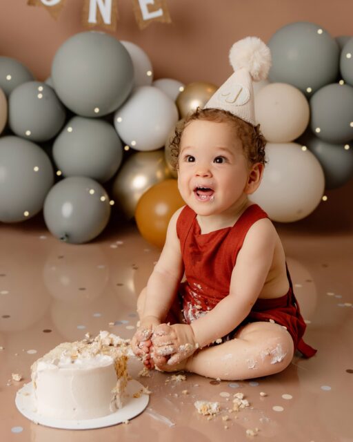 Este bellecito cumplió 1 y si que lo celebramos. 🎉
Sesión Cake Smash
Para celebrar el primer año ( o cualquier año) de tu bebé.
Si quieres mas info mándame un mensaje.
Todos los accesorios y la ropa para tu bebé están incluidos y son de @lullaby_photo_props