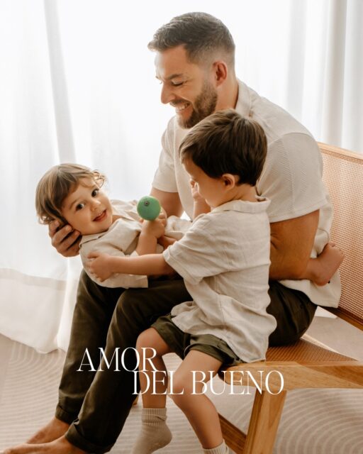 Mini Sesiones por el Día de Papá. 
Seguiré haciendo sesiones durante todo el mes de junio, porque el mejor regalo para papá (aunque los obliguemos jiji) son las fotos con sus hijos.